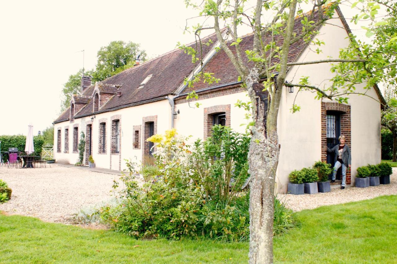 La Pastorale Acomodação com café da manhã La Puisaye Exterior foto