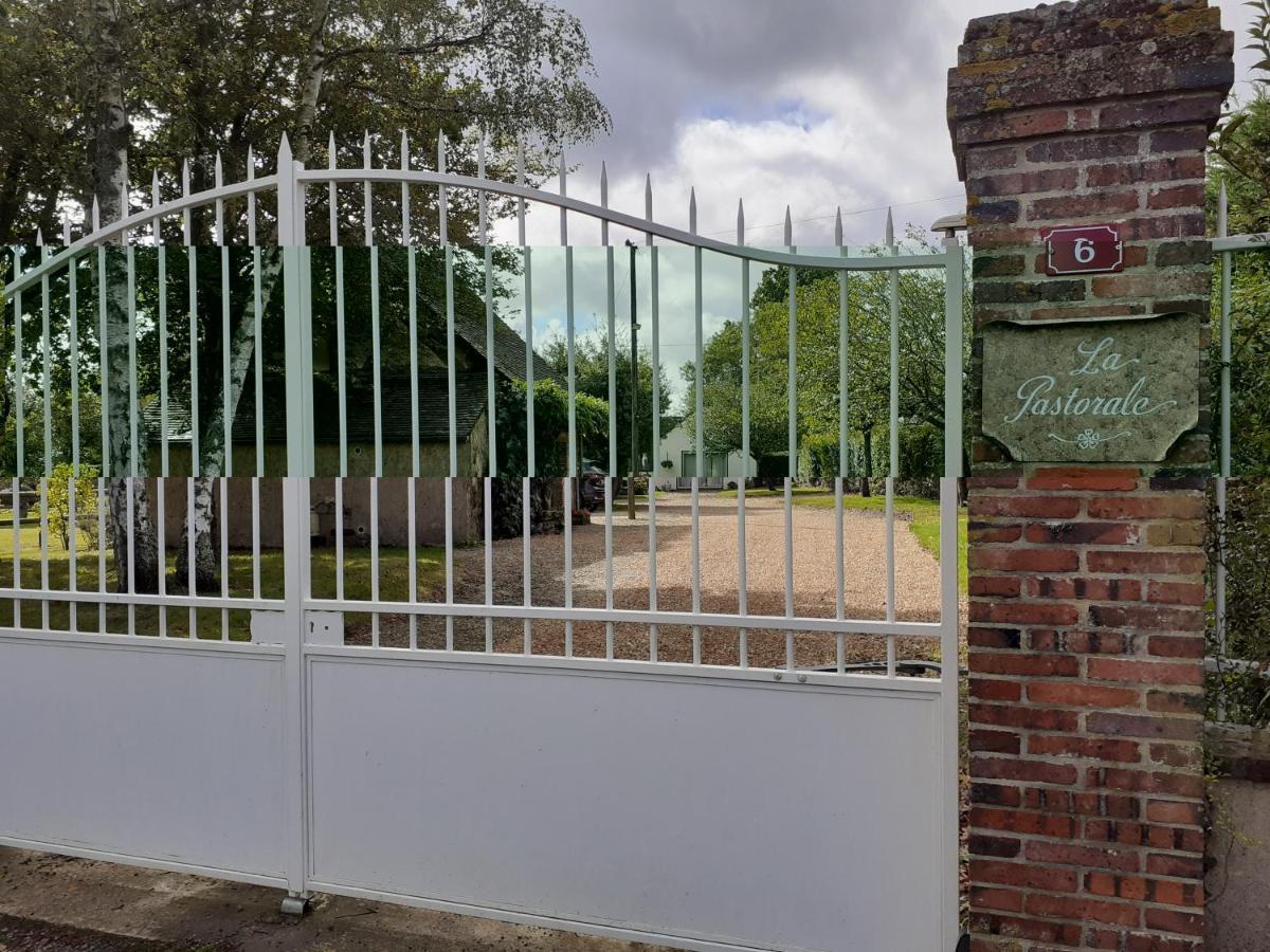 La Pastorale Acomodação com café da manhã La Puisaye Exterior foto